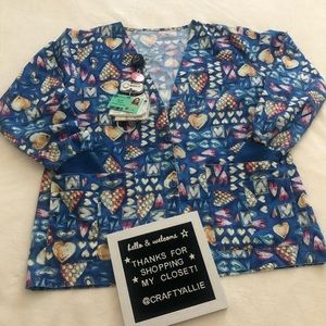VTG ‘Hearts’ Scrub Jacket 💗